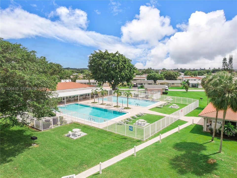 For Sale: $360,000 (3 beds, 2 baths, 1588 Square Feet)