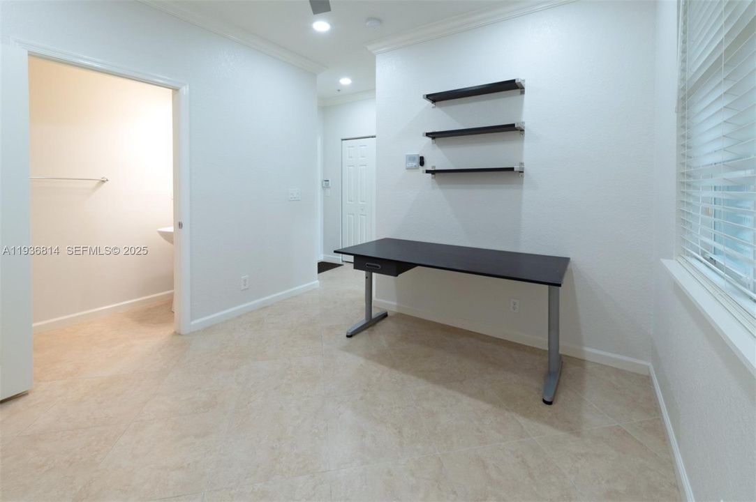 : $500,000 (2 спален, 2 ванн, 1700 Квадратных фут)