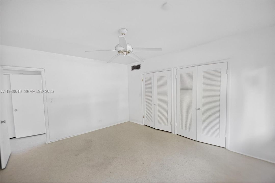 En Renta: $9,000 (4 camas, 3 baños, 2680 Pies cuadrados)