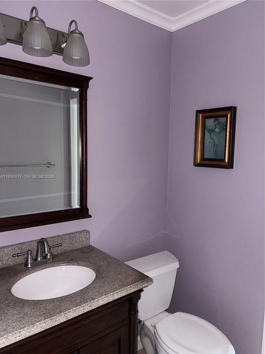 En Venta: $1,380,000 (3 camas, 3 baños, 2635 Pies cuadrados)