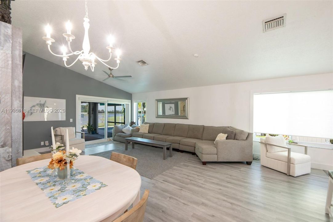 Active With Contract: $795,000 (3 beds, 2 baths, 1420 Square Feet)