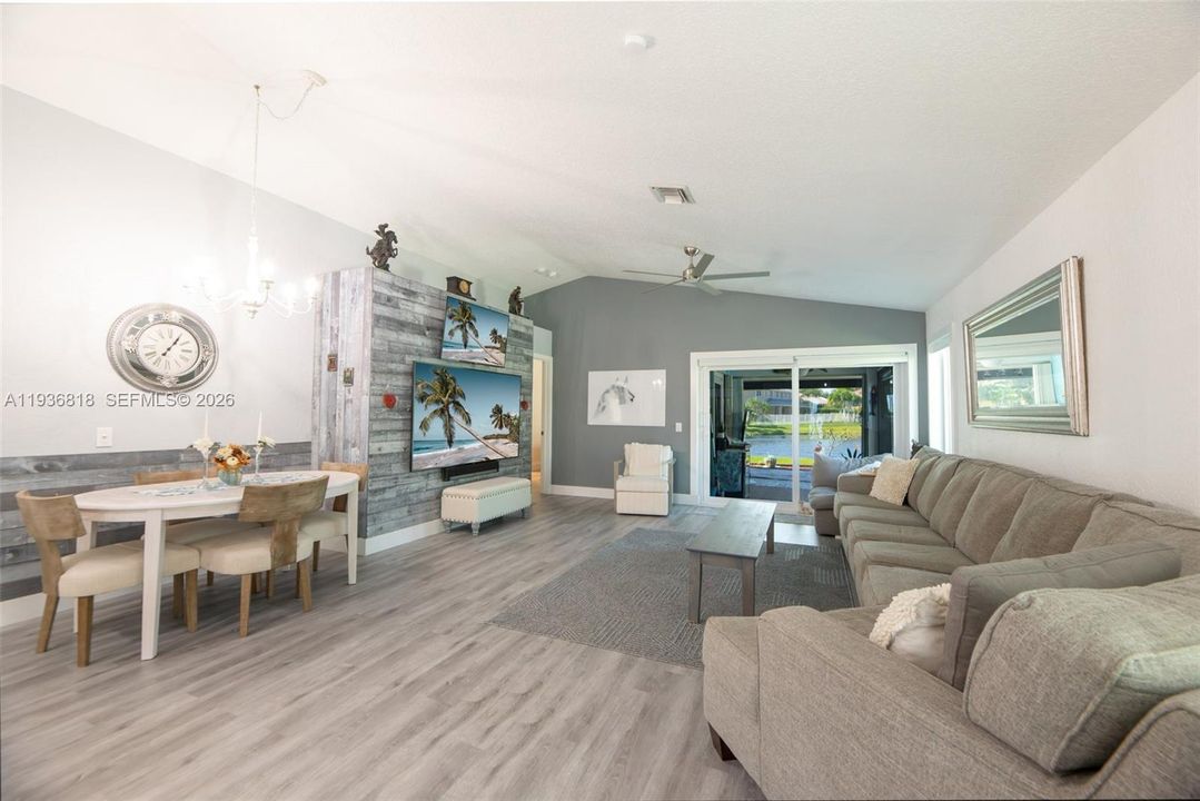 Active With Contract: $795,000 (3 beds, 2 baths, 1420 Square Feet)