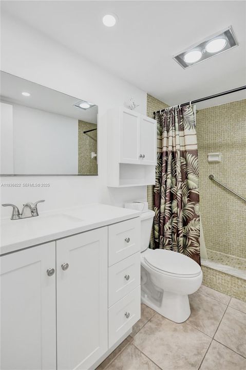 For Sale: $219,000 (2 beds, 2 baths, 1100 Square Feet)