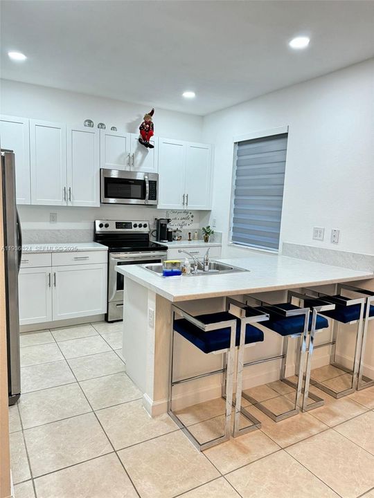 待售: $495,000 (3 贝兹, 2 浴室, 1441 平方英尺)