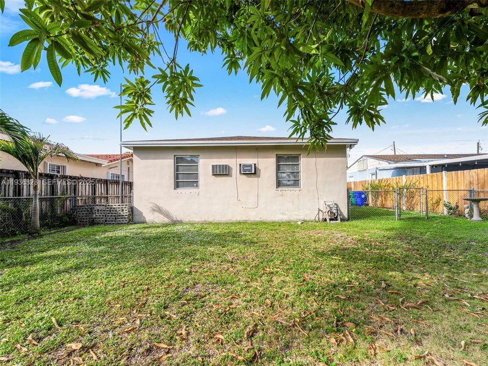 En Renta: $2,800 (3 camas, 1 baños, 1230 Pies cuadrados)