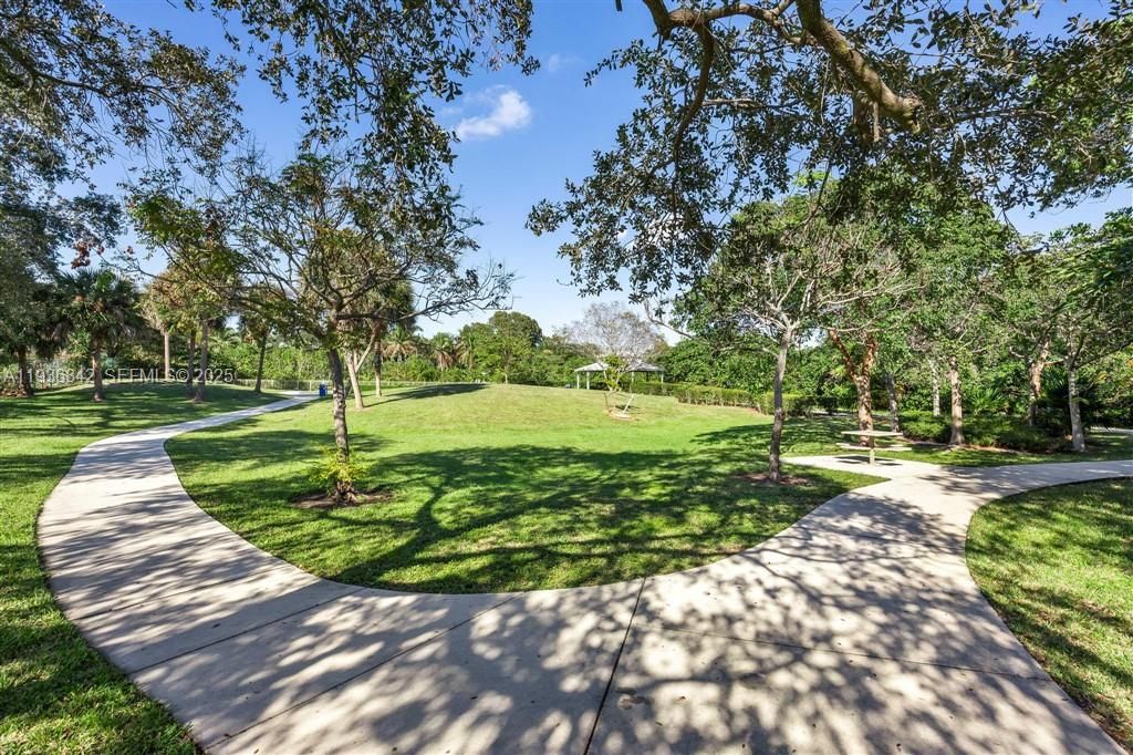 For Sale: $559,999 (3 beds, 2 baths, 1213 Square Feet)