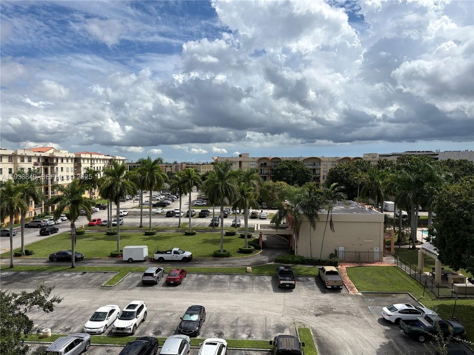 В аренду: $1,850 (1 спален, 1 ванн, 690 Квадратных фут)