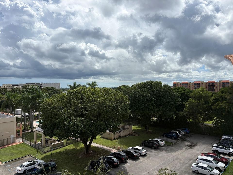 В аренду: $1,850 (1 спален, 1 ванн, 690 Квадратных фут)