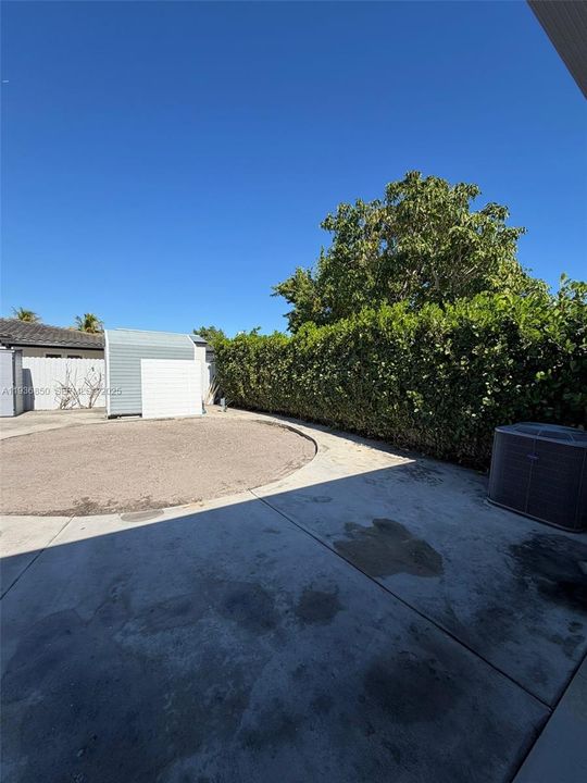 На продажу: $700,000 (5 спален, 3 ванн, 1752 Квадратных фут)