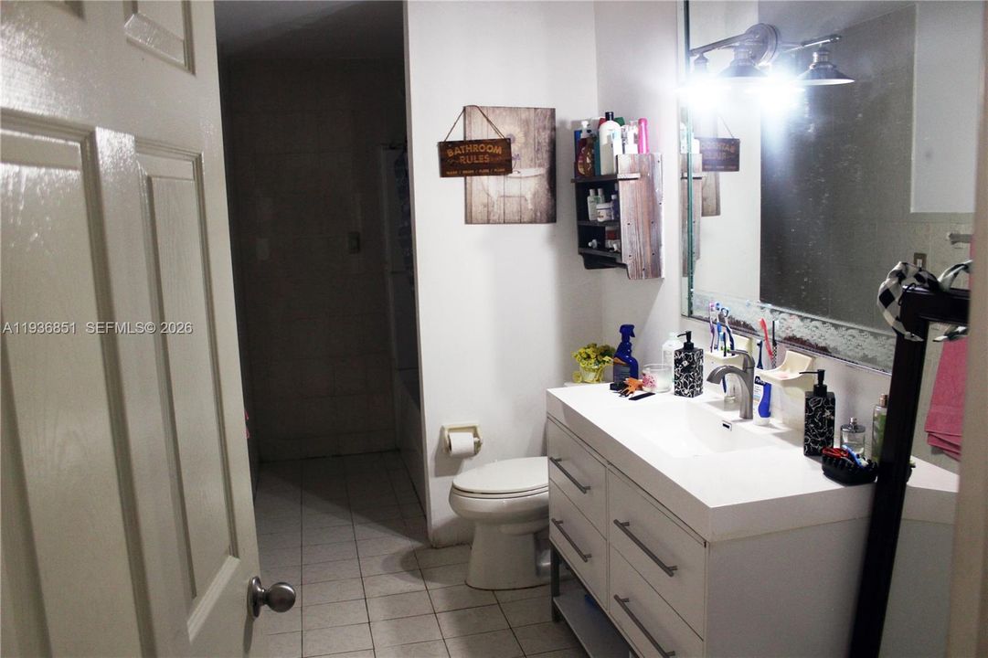 En Venta: $659,999 (3 camas, 2 baños, 1817 Pies cuadrados)