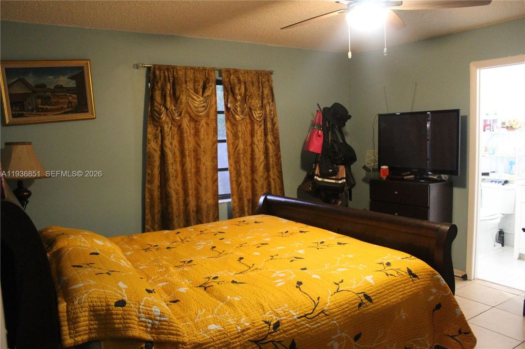 En Venta: $659,999 (3 camas, 2 baños, 1817 Pies cuadrados)