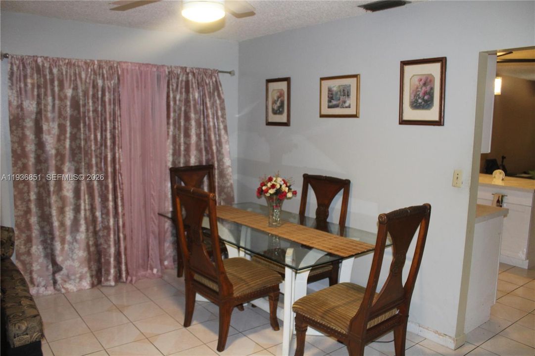 En Venta: $659,999 (3 camas, 2 baños, 1817 Pies cuadrados)