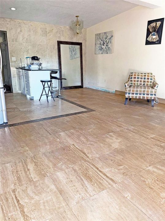 En Venta: $420,000 (3 camas, 2 baños, 1328 Pies cuadrados)