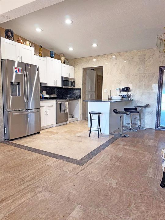 En Venta: $420,000 (3 camas, 2 baños, 1328 Pies cuadrados)