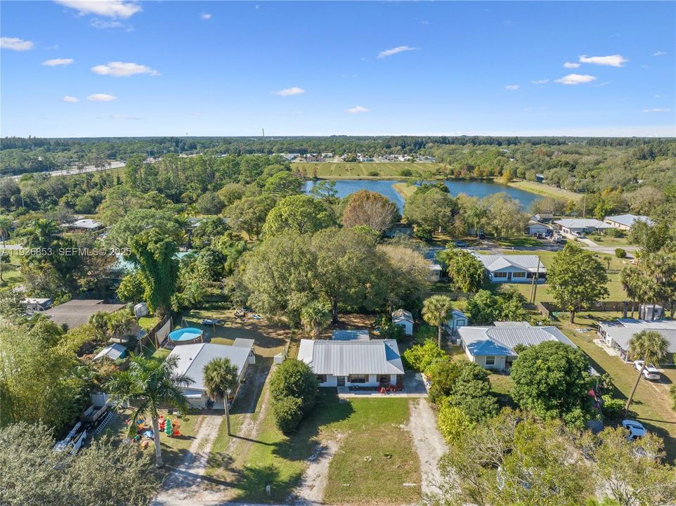 For Sale: $245,000 (2 beds, 2 baths, 1120 Square Feet)