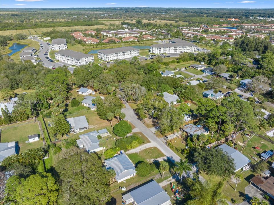 For Sale: $245,000 (2 beds, 2 baths, 1120 Square Feet)