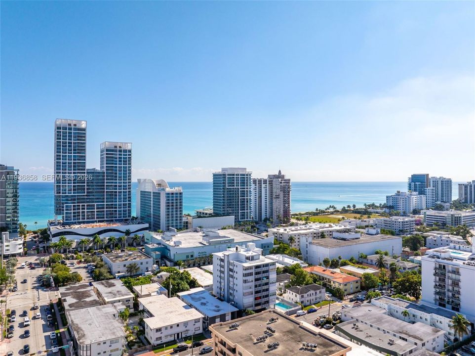 For Sale: $330,000 (2 beds, 2 baths, 1175 Square Feet)