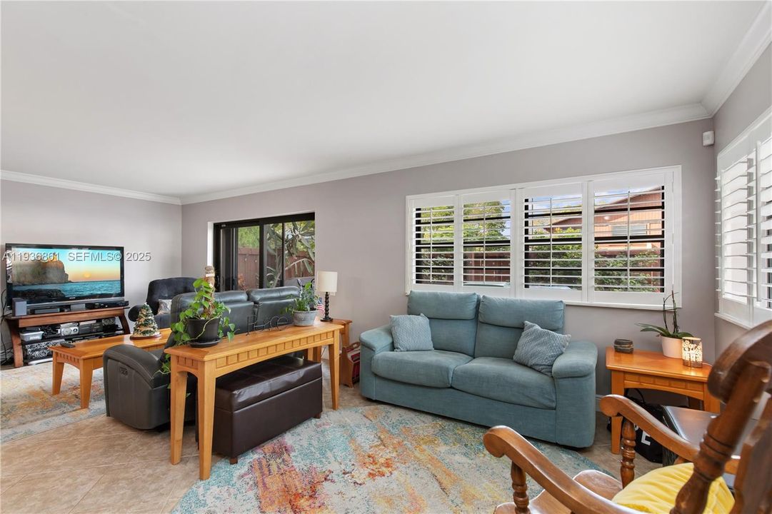 For Sale: $395,000 (3 beds, 2 baths, 1478 Square Feet)