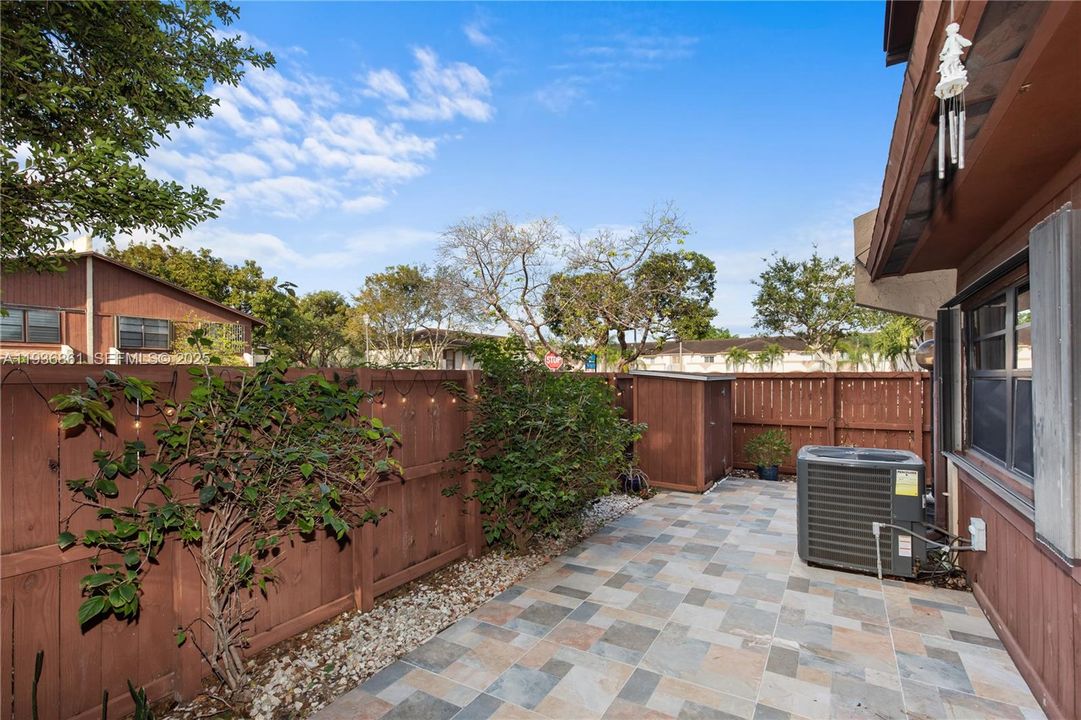 For Sale: $395,000 (3 beds, 2 baths, 1478 Square Feet)