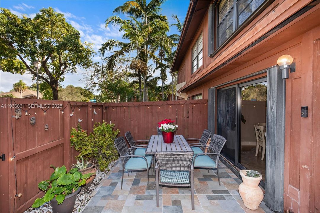 For Sale: $395,000 (3 beds, 2 baths, 1478 Square Feet)