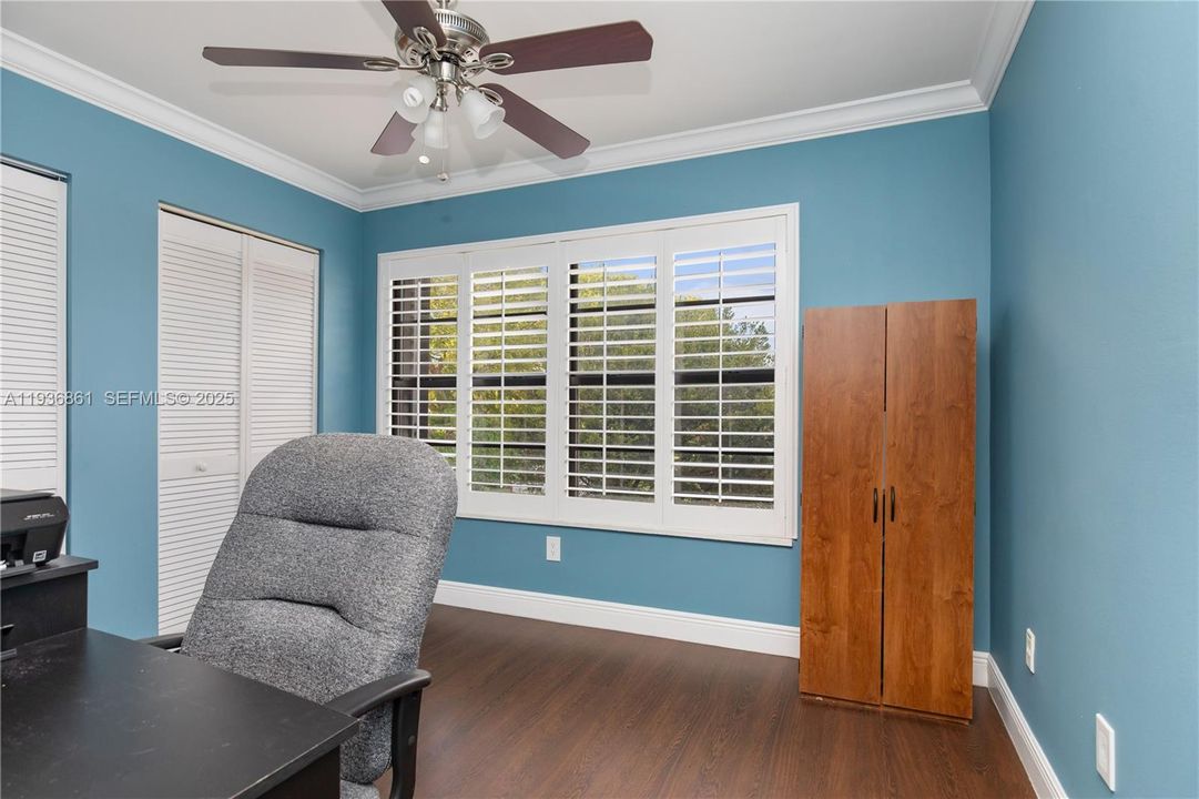 For Sale: $395,000 (3 beds, 2 baths, 1478 Square Feet)