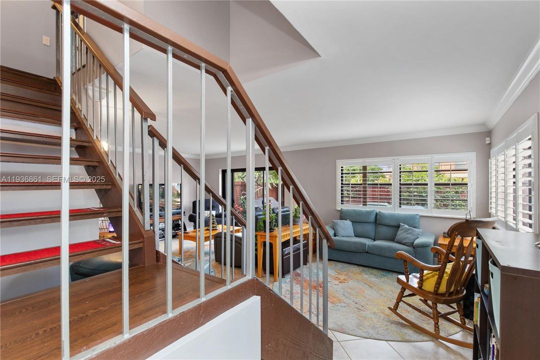 For Sale: $395,000 (3 beds, 2 baths, 1478 Square Feet)