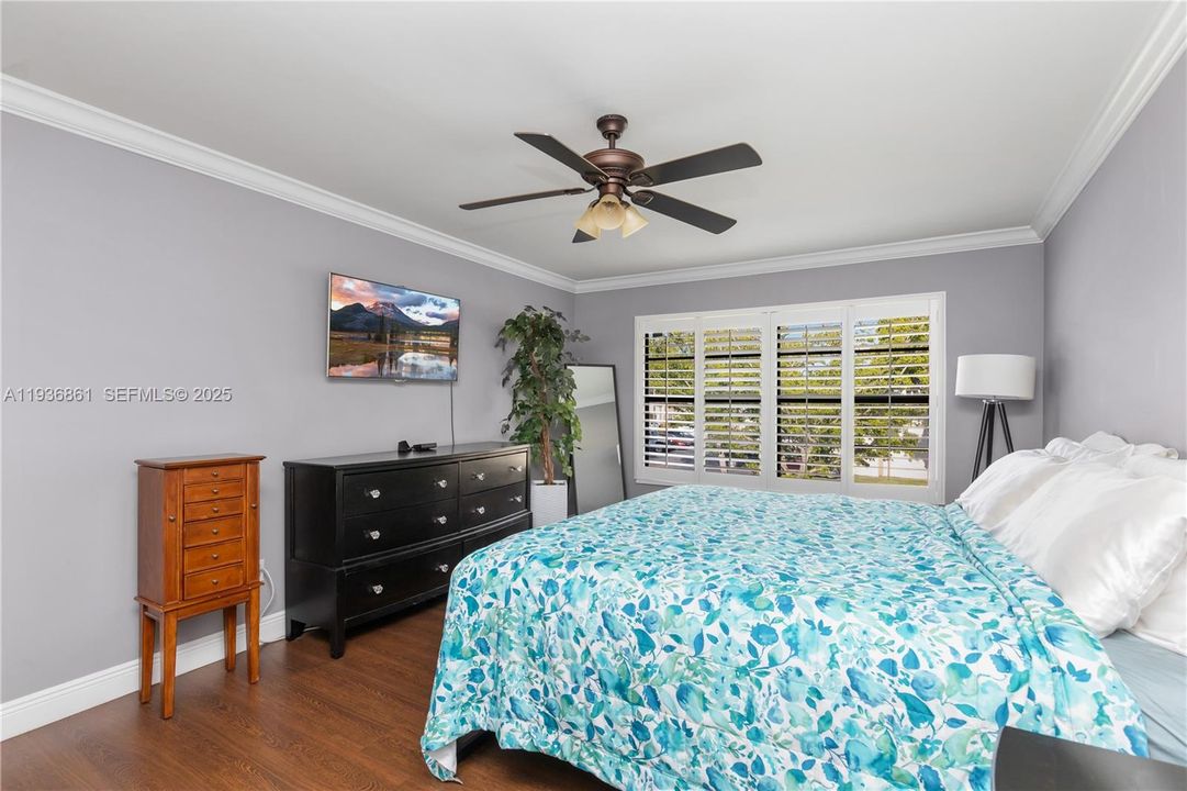 For Sale: $395,000 (3 beds, 2 baths, 1478 Square Feet)