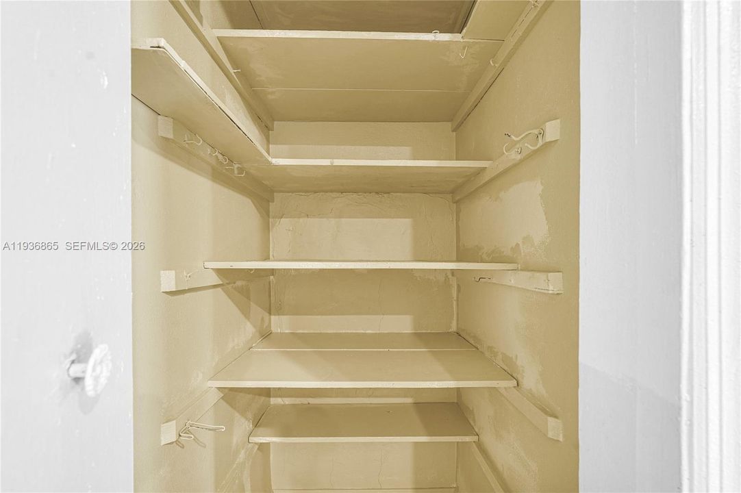 For Sale: $599,000 (3 beds, 2 baths, 1459 Square Feet)