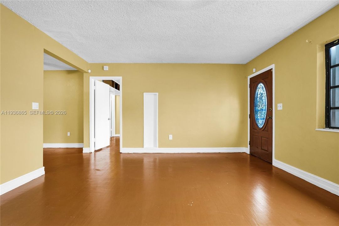 For Sale: $599,000 (3 beds, 2 baths, 1459 Square Feet)