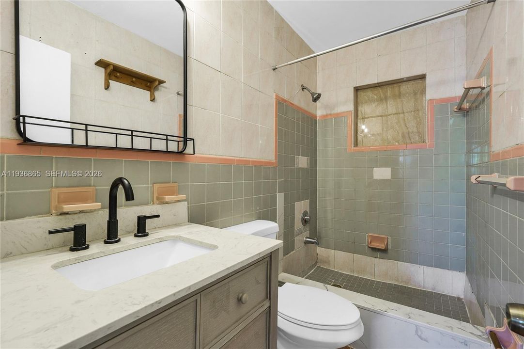 For Sale: $599,000 (3 beds, 2 baths, 1459 Square Feet)