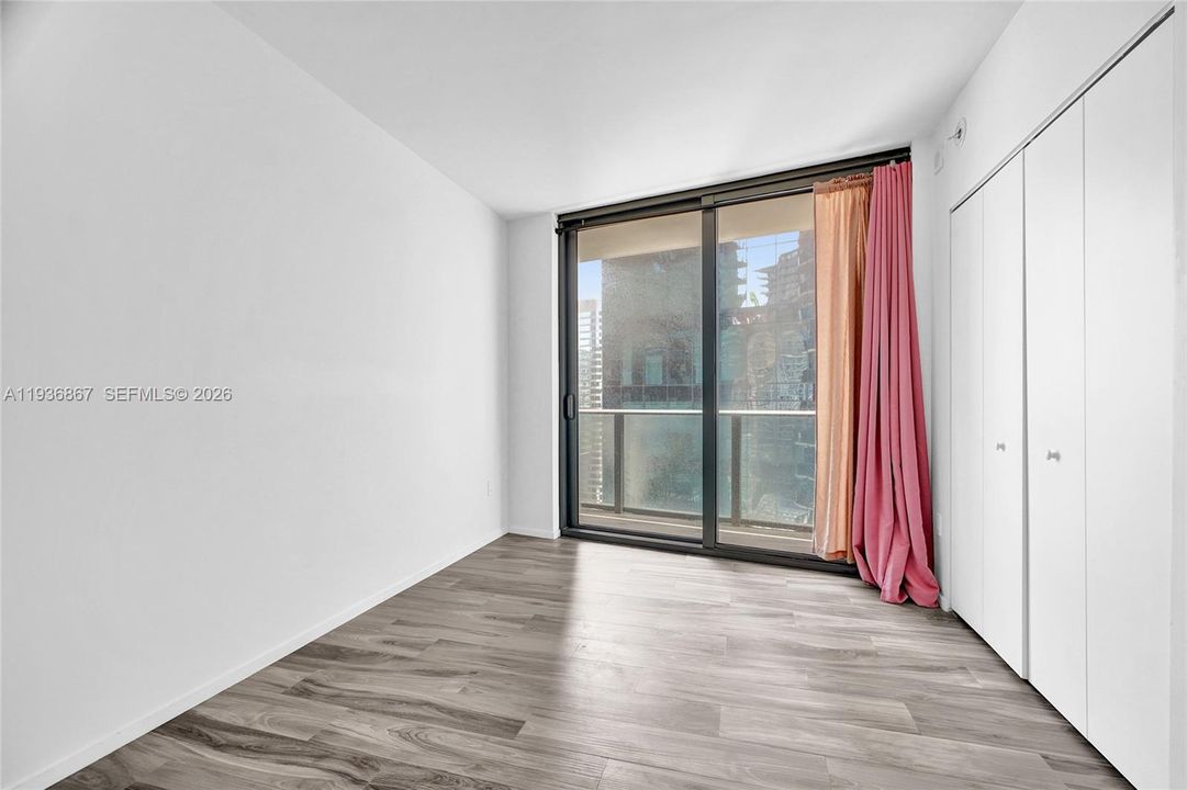 For Sale: $899,000 (2 beds, 2 baths, 1152 Square Feet)