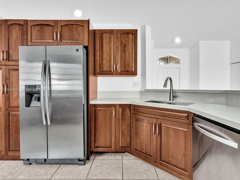 For Rent: $4,150 (3 beds, 2 baths, 1615 Square Feet)