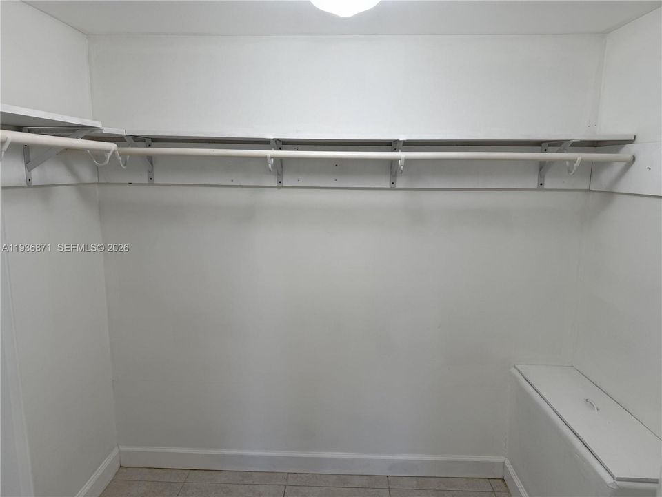 В аренду: $5,800 (2 спален, 2 ванн, 1700 Квадратных фут)