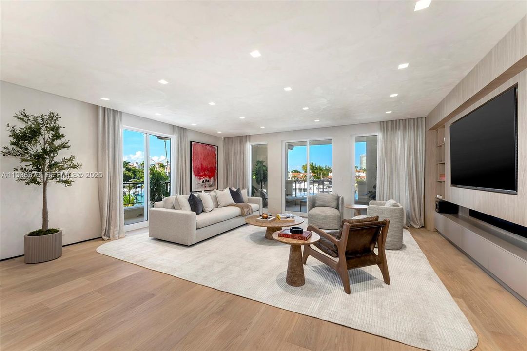 For Sale: $9,250,000 (3 beds, 3 baths, 2744 Square Feet)