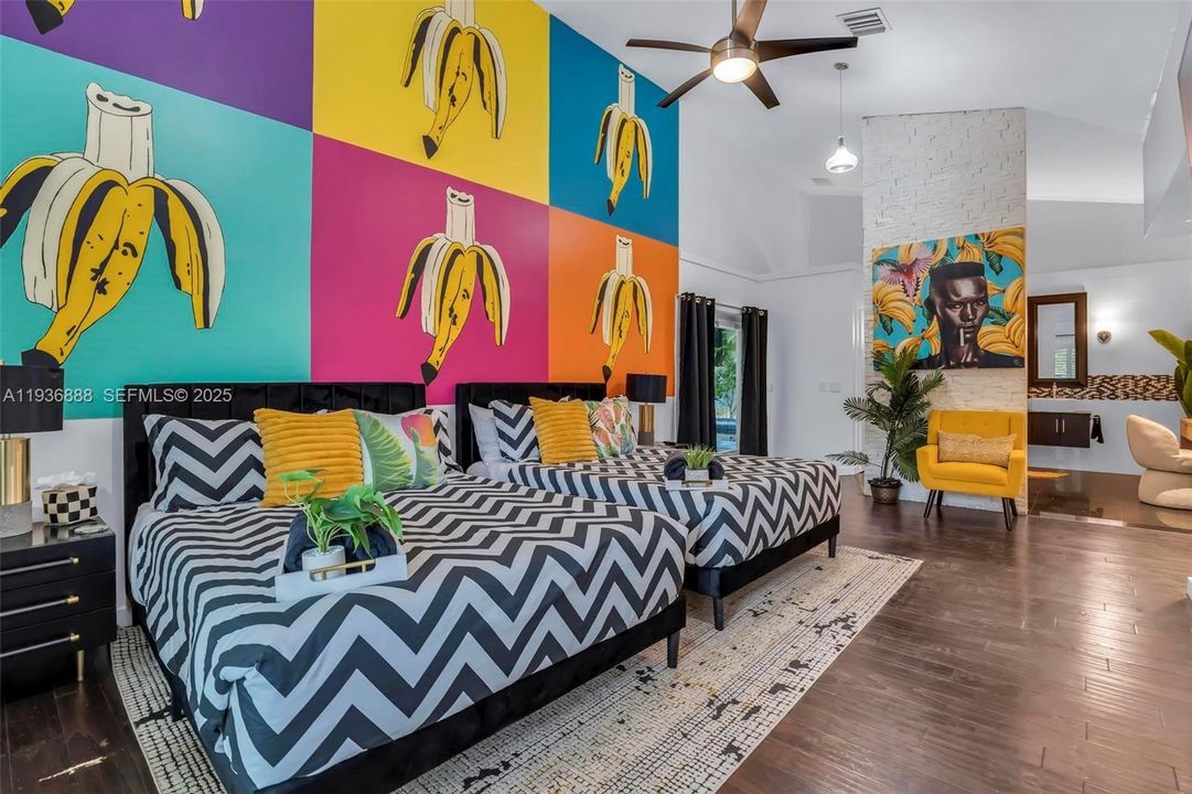 For Sale: $1,095,000 (4 beds, 3 baths, 2208 Square Feet)