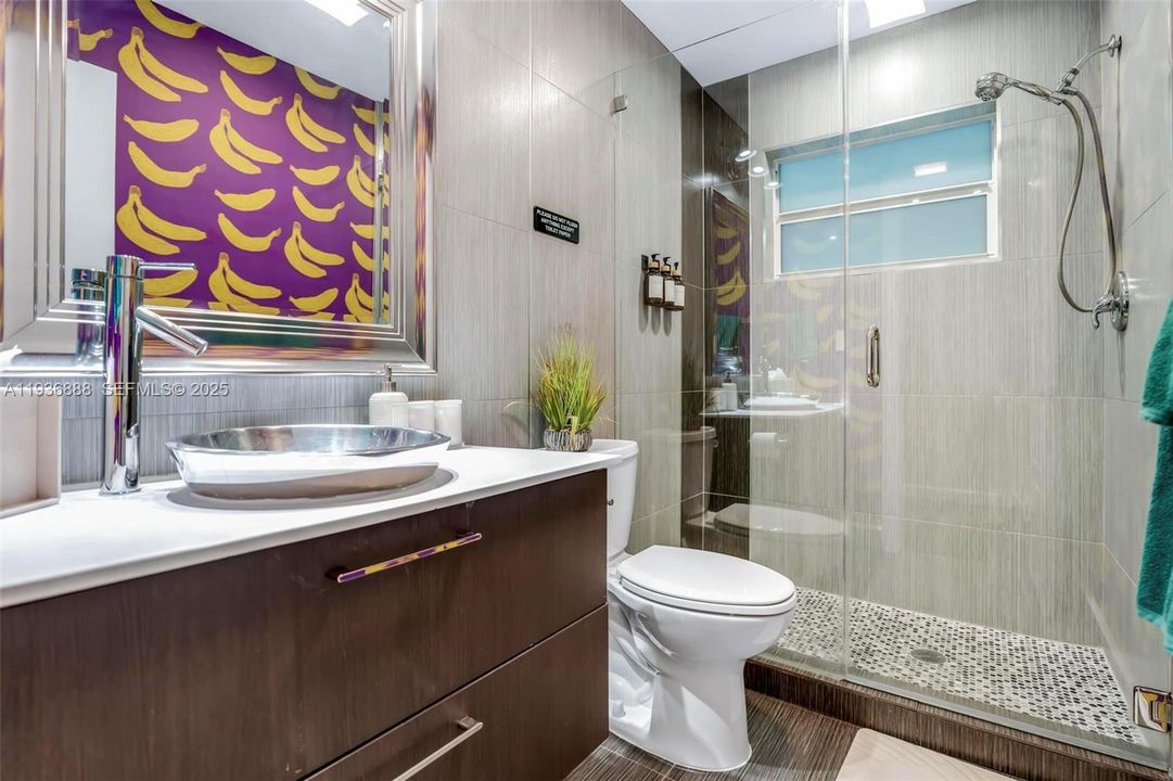 For Sale: $1,095,000 (4 beds, 3 baths, 2208 Square Feet)