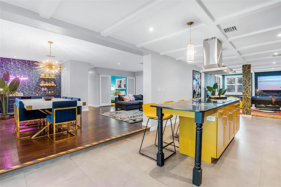 For Sale: $1,095,000 (4 beds, 3 baths, 2208 Square Feet)