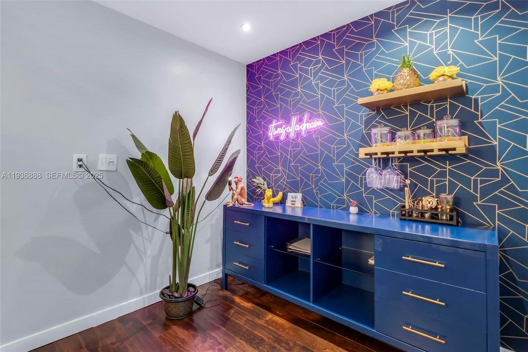 For Sale: $1,095,000 (4 beds, 3 baths, 2208 Square Feet)