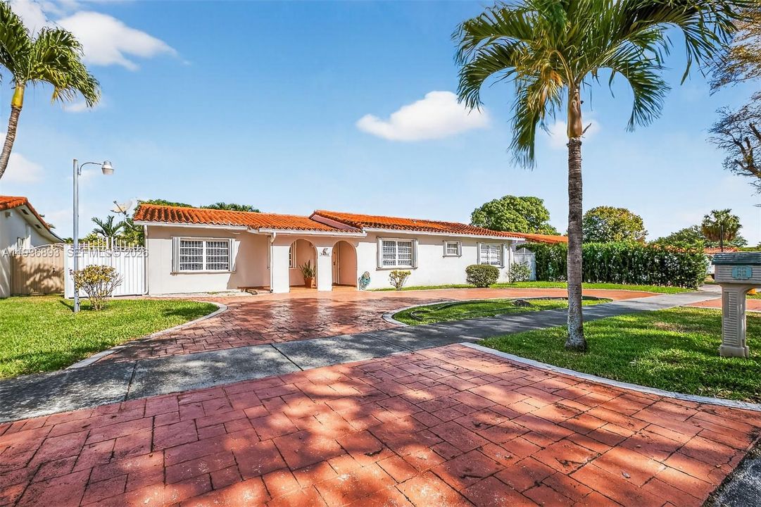 For Sale: $749,000 (4 beds, 2 baths, 0 Square Feet)