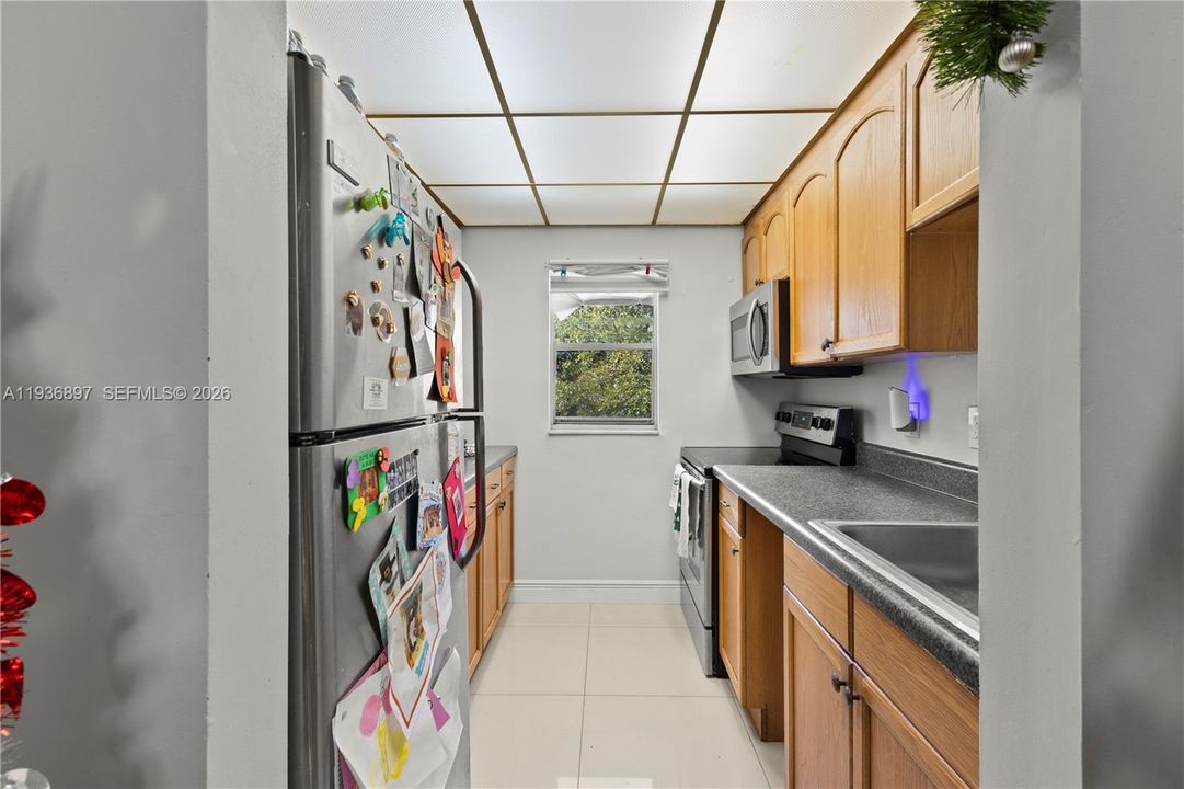 На продажу: $195,000 (2 спален, 1 ванн, 1020 Квадратных фут)