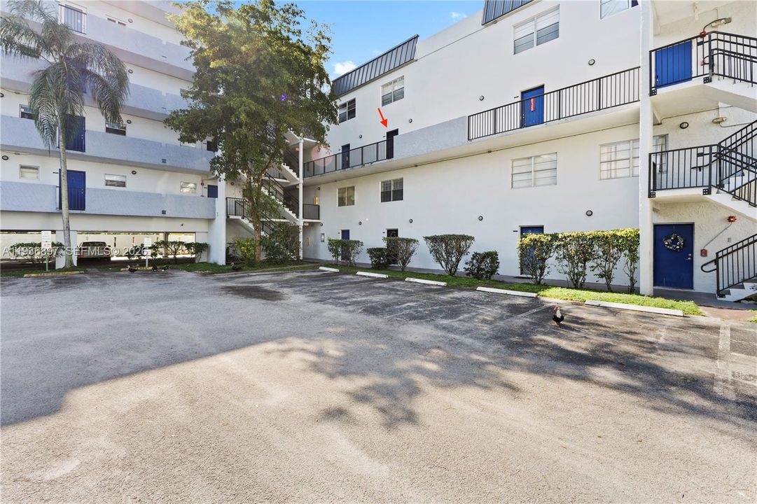 На продажу: $195,000 (2 спален, 1 ванн, 1020 Квадратных фут)