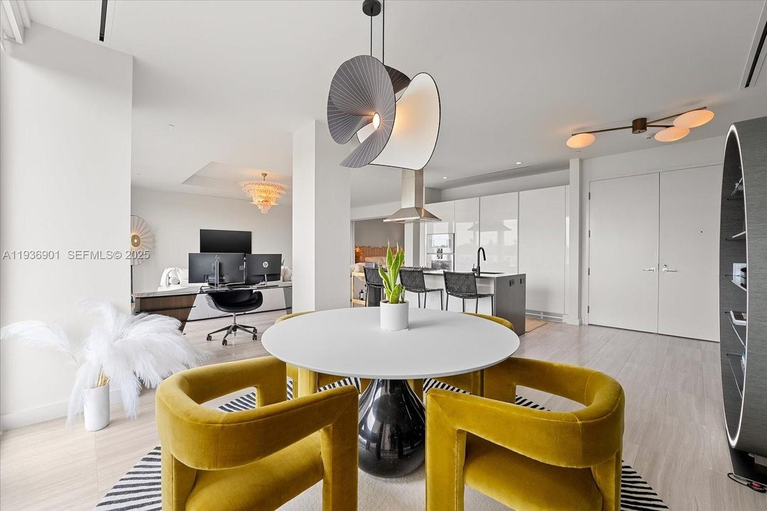 For Sale: $2,450,000 (1 beds, 1 baths, 1969 Square Feet)