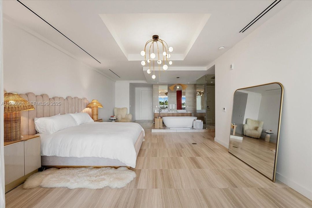 For Sale: $2,450,000 (1 beds, 1 baths, 1969 Square Feet)