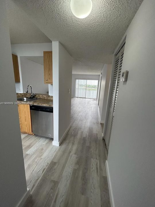 En Renta: $2,150 (2 camas, 2 baños, 832 Pies cuadrados)