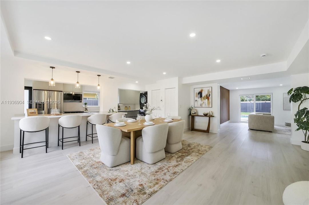 For Sale: $1,395,000 (3 beds, 3 baths, 2257 Square Feet)