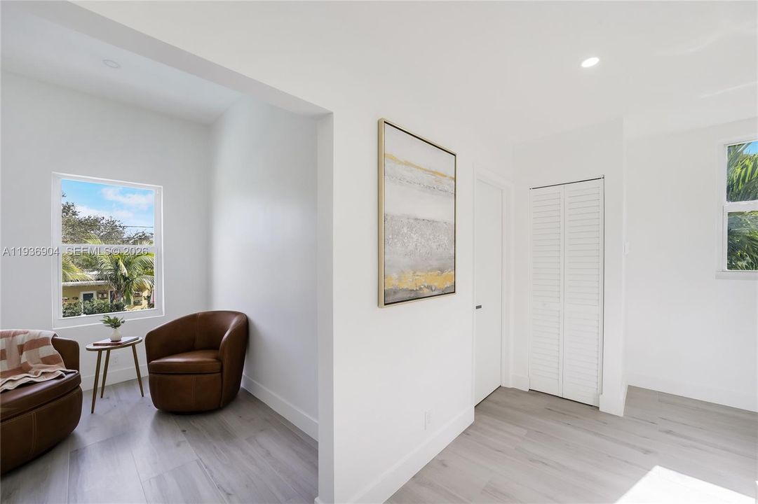 For Sale: $1,395,000 (3 beds, 3 baths, 2257 Square Feet)