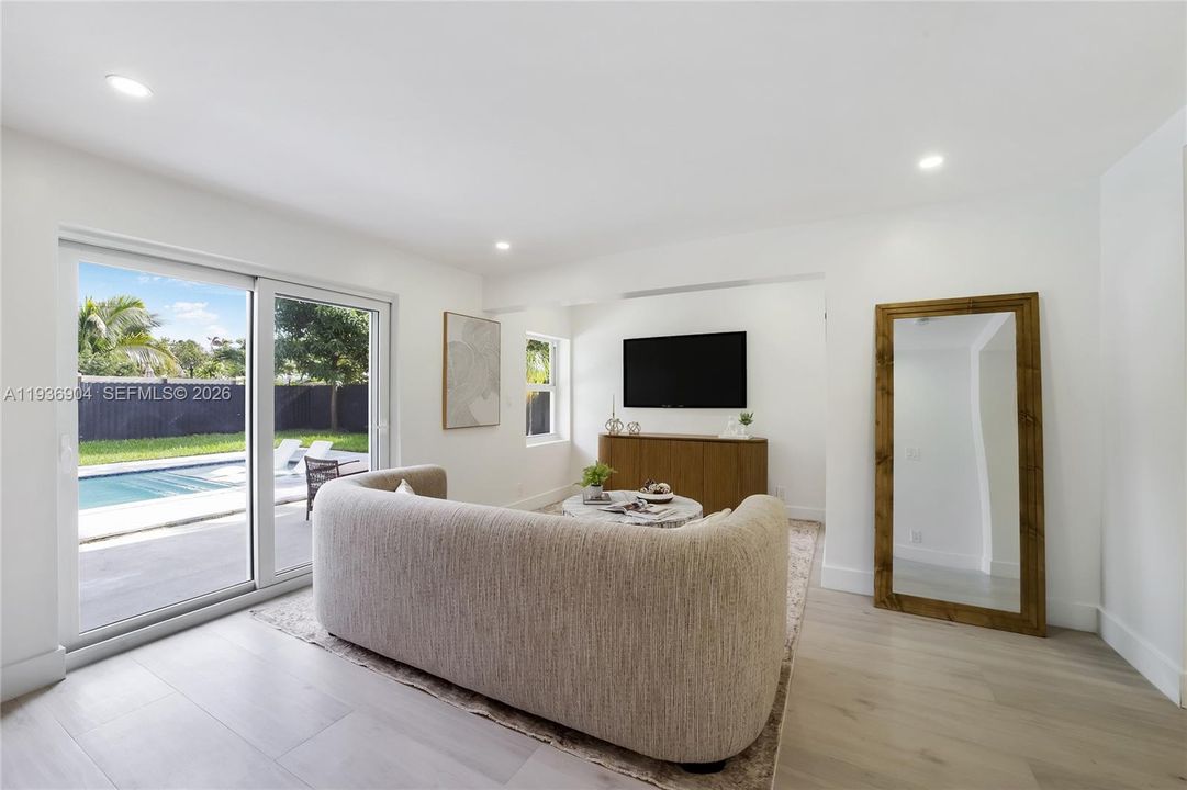 For Sale: $1,395,000 (3 beds, 3 baths, 2257 Square Feet)