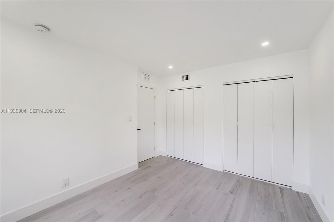 For Sale: $1,395,000 (3 beds, 3 baths, 2257 Square Feet)