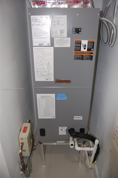 В аренду: $3,200 (3 спален, 2 ванн, 900 Квадратных фут)