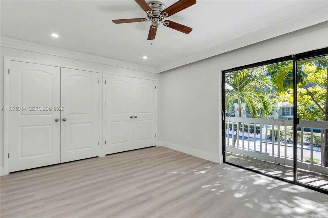 For Sale: $499,000 (2 beds, 1 baths, 1299 Square Feet)